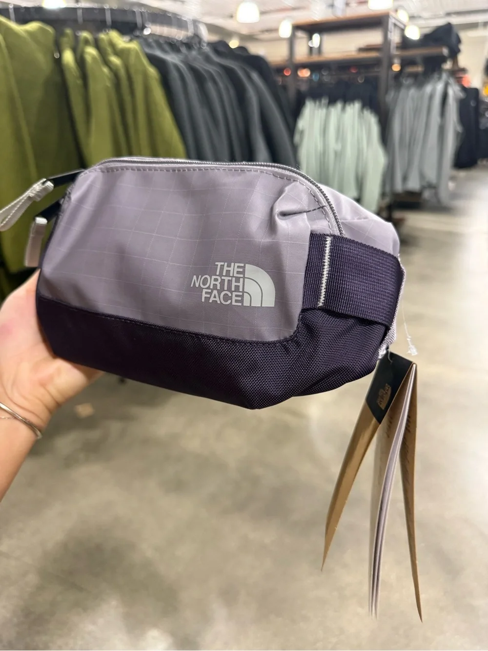 NWT！The North Face Base Camp Voyager Lumbar 2L Waist Pack Waterproof Unisex